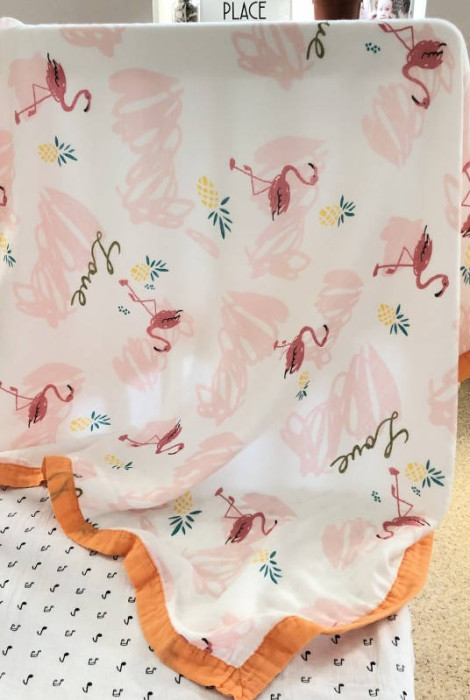Муслиновое одеяло, Фламинго и ананасы