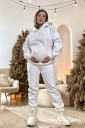 Утеплений костюм для вагітних із секретом для годування молочного кольору