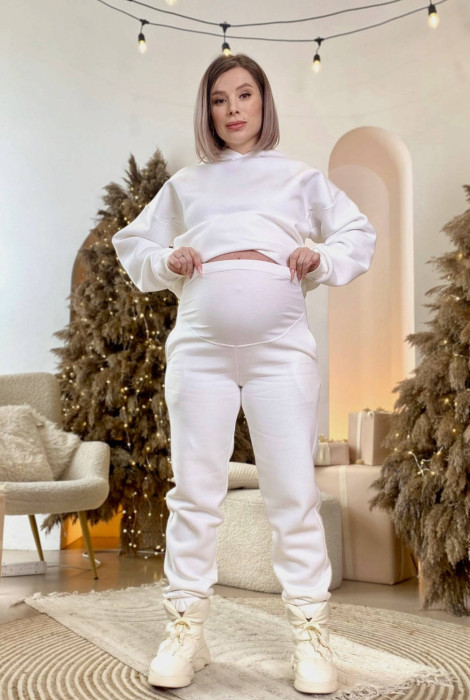 Утепленный костюм для беременных с секретом для кормления молочного цвета