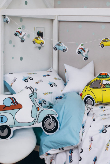 Постельное белье в детскую кровать Машинки
