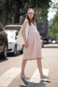 Комфортна сукня-майка для вагітних і годування в пудровому кольорі 