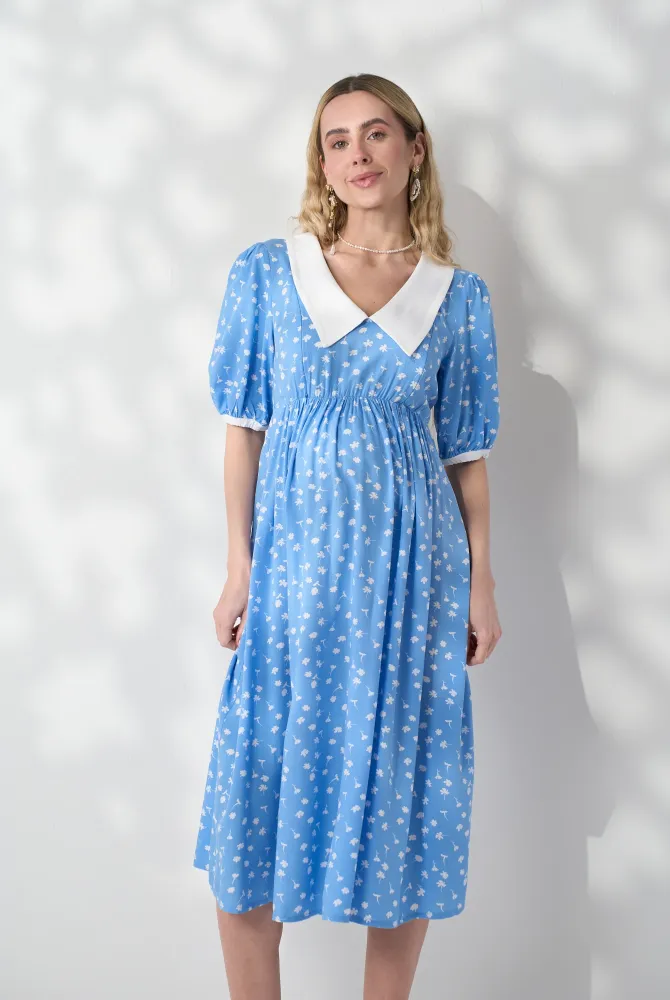 Сукня Georgia для вагітних з секретом для годування, молочні квіти на блаиктному Сукня Georgia для вагітних з секретом для годування, молочні квіти на блаиктному