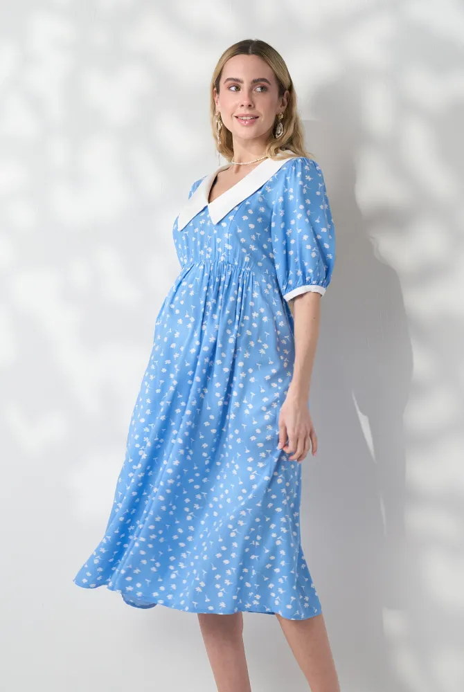 Сукня Georgia для вагітних з секретом для годування, молочні квіти на блаиктному Сукня Georgia для вагітних з секретом для годування, молочні квіти на блаиктному