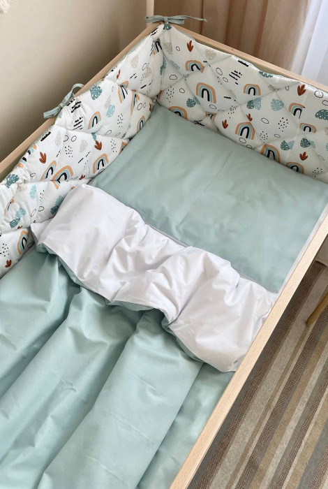 Полный комплект постельного белья в детскую кроватку Baby Dream, радуги