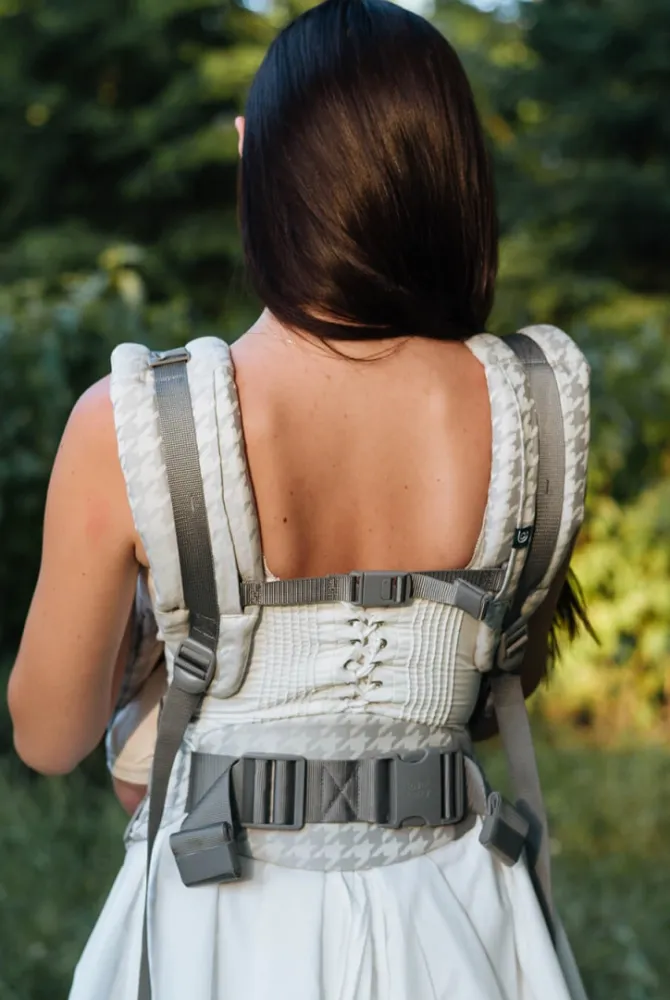 Эрго-рюкзак Love&Carry One Cotton+Bamboo Грейс Эрго-рюкзак Love&Carry One Cotton+Bamboo Грейс