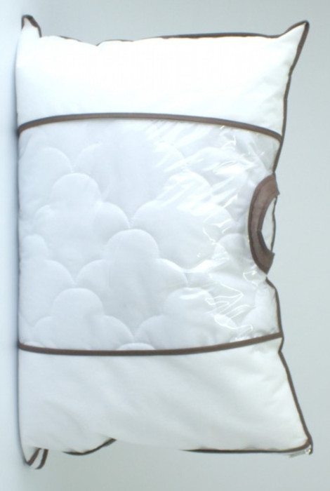 Гипоаллергенная подушка в детскую кровать (микрофибра)