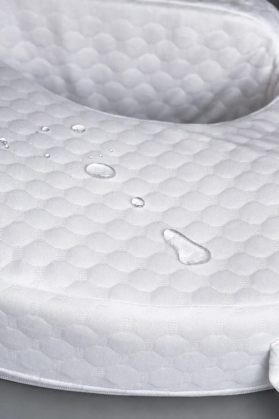 Водовідштовхувальні властивості стьобаного жакарду подушки Feeding Pillow